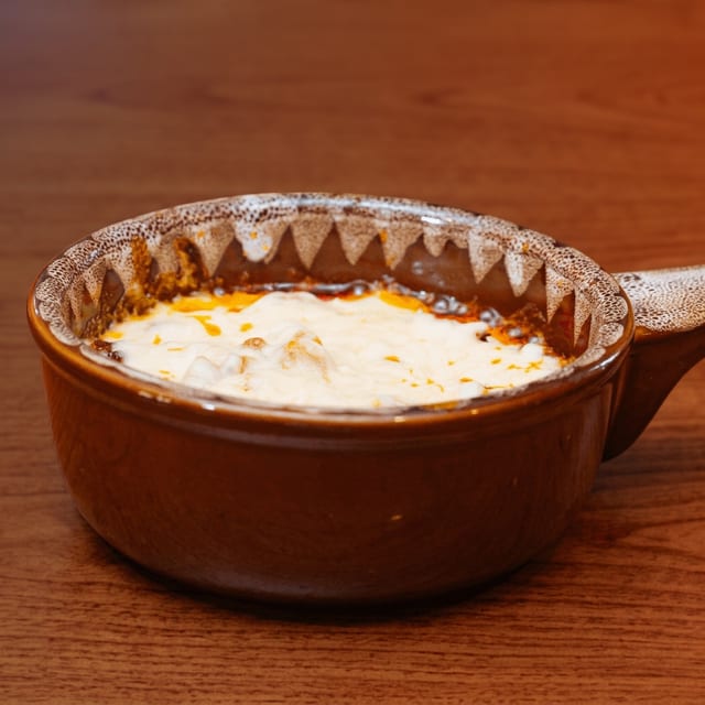 Queso Fundido Con Rajas Poblanas.